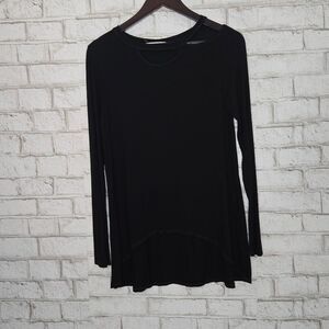 Peyton Jensen black long‎ sleeve tee